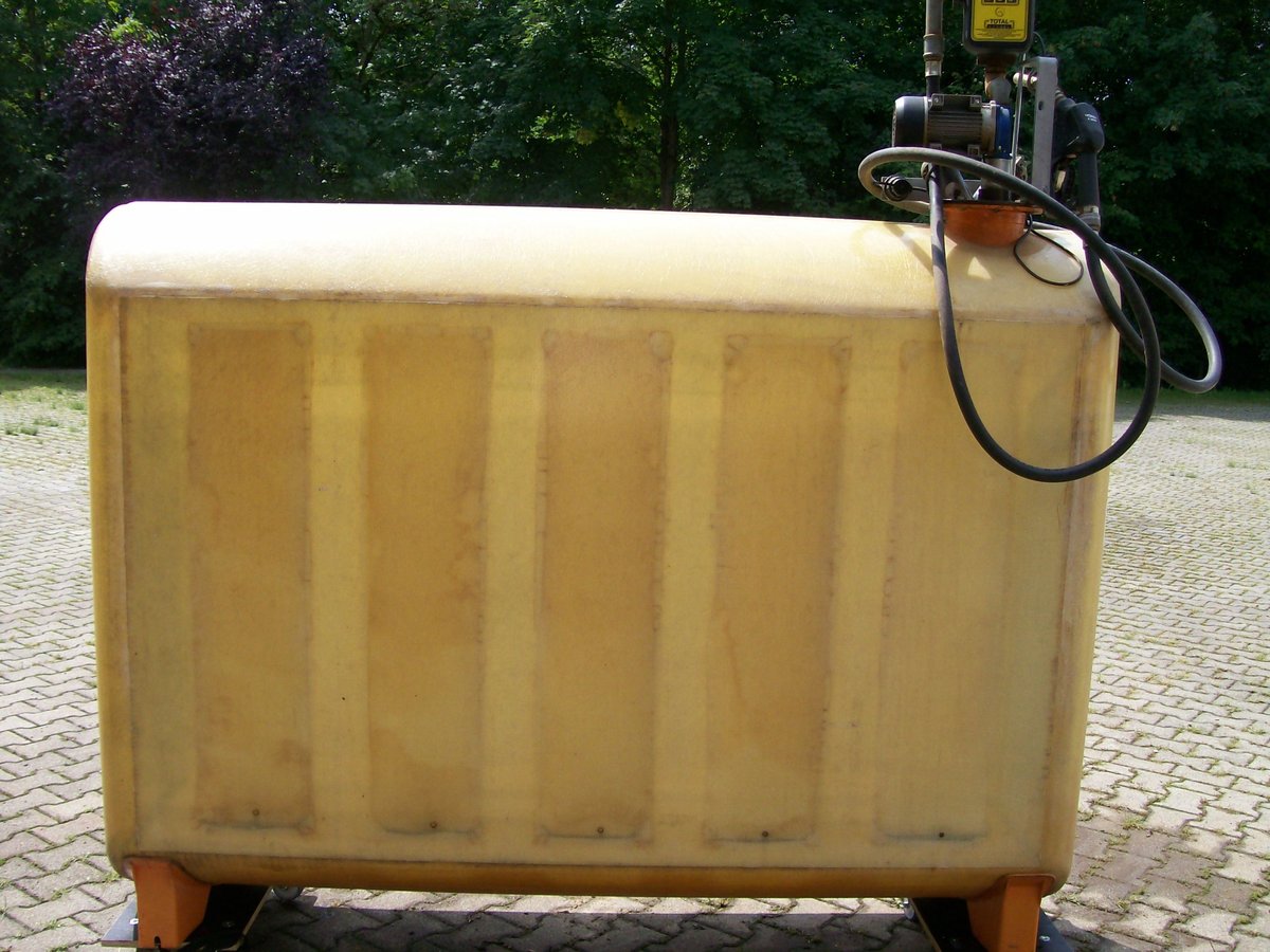 Dieseltankstelle 2000 Liter