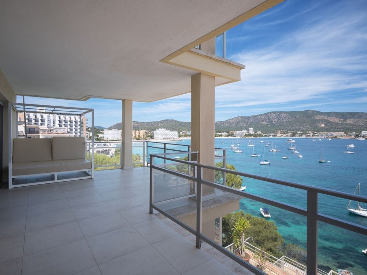 MALLORCA: Apartment in erster Meereslinie mit Bootsgarage