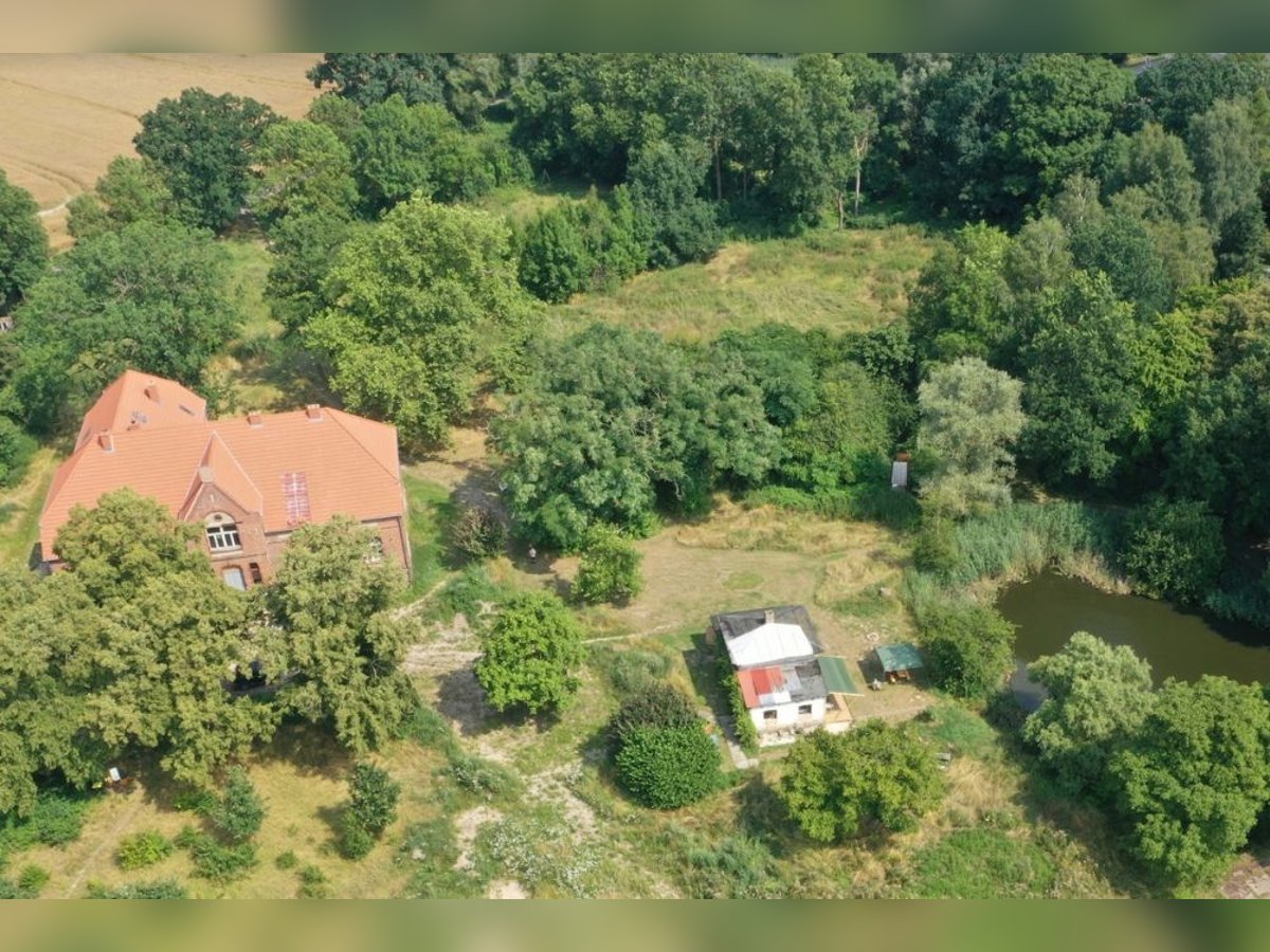 OPEN HOUSE am 28.9.: Gutshaus Scharpzow mit 2,2 ha und zusätzlichen Pachtflächen steht zum Verkauf