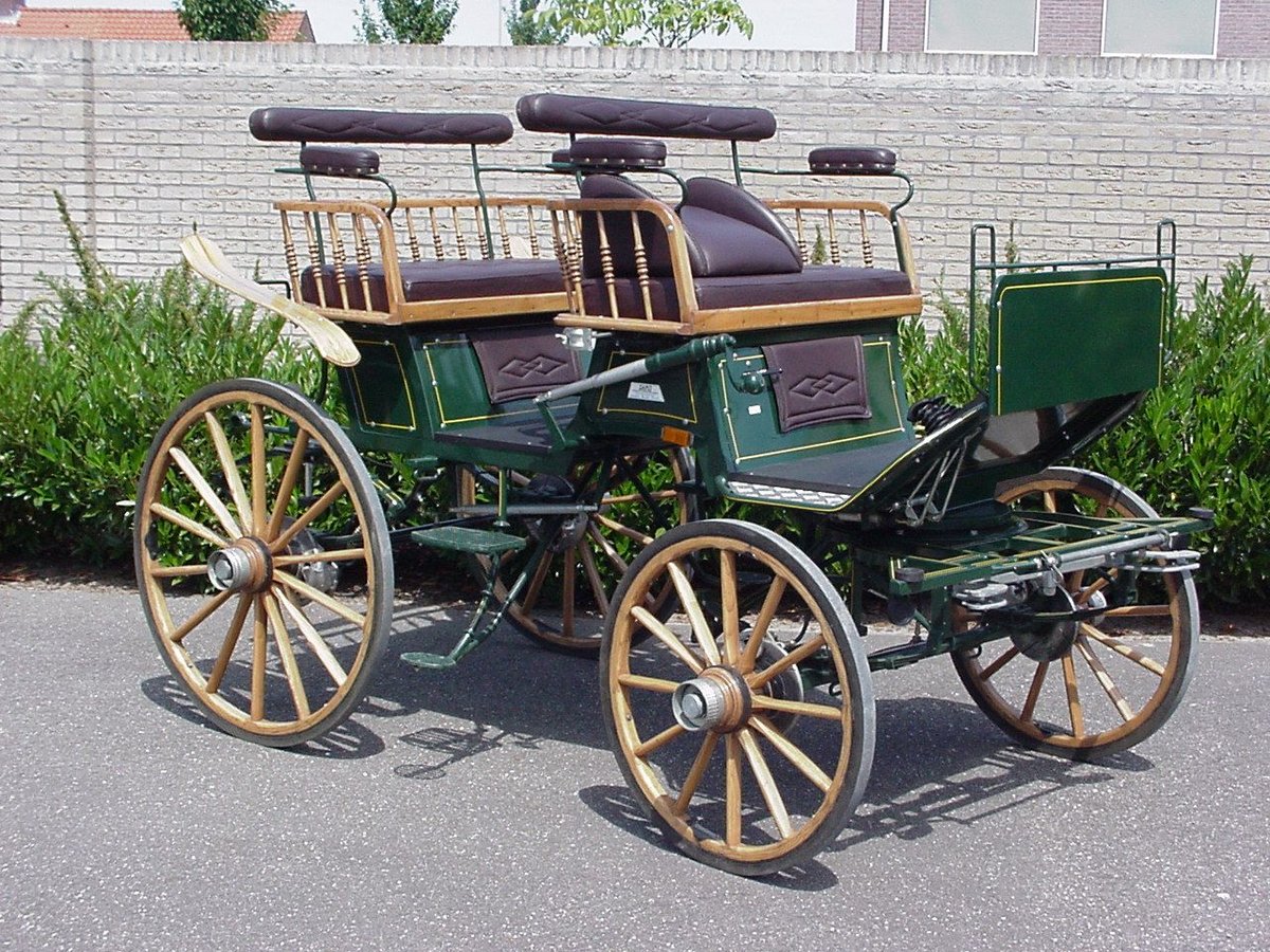 Jachtwagen Groen