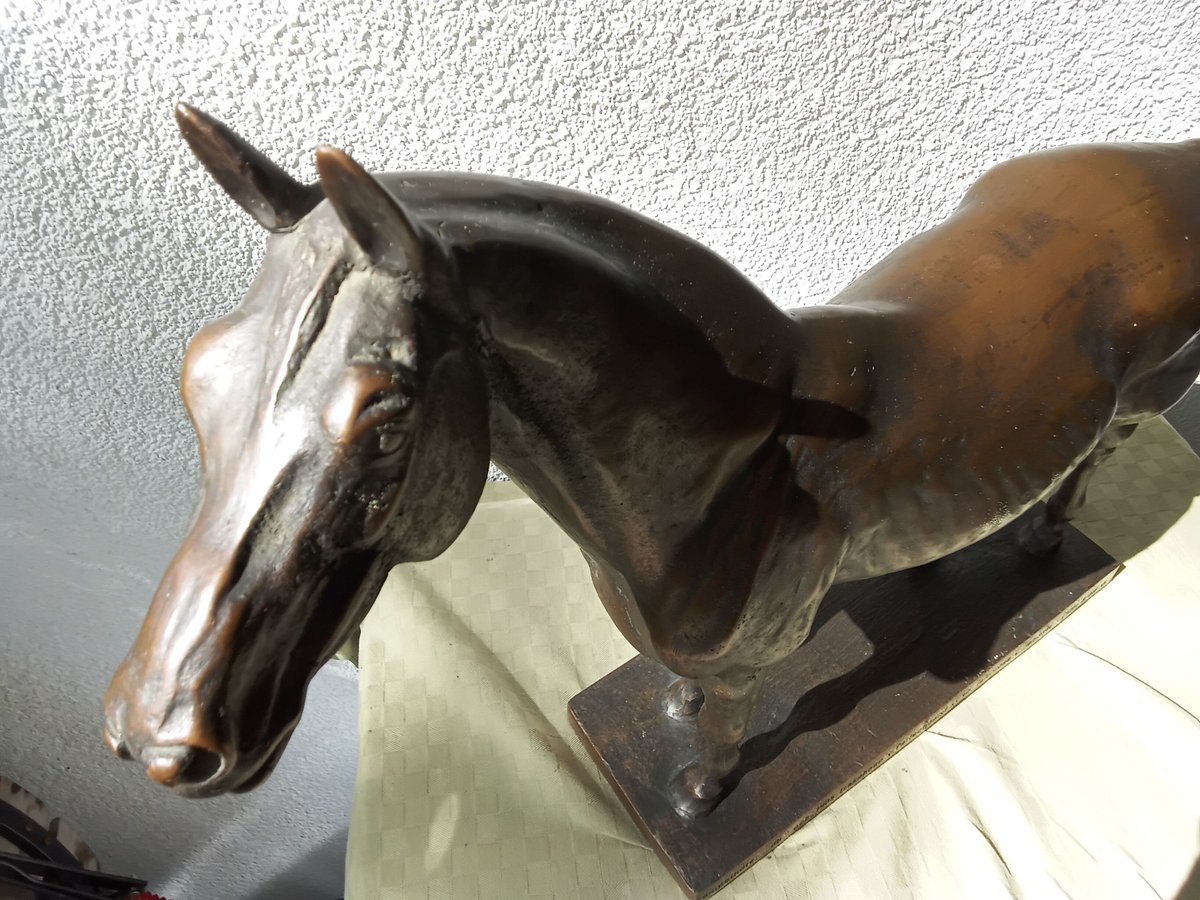 Tempelhüter Bronzeskulptur