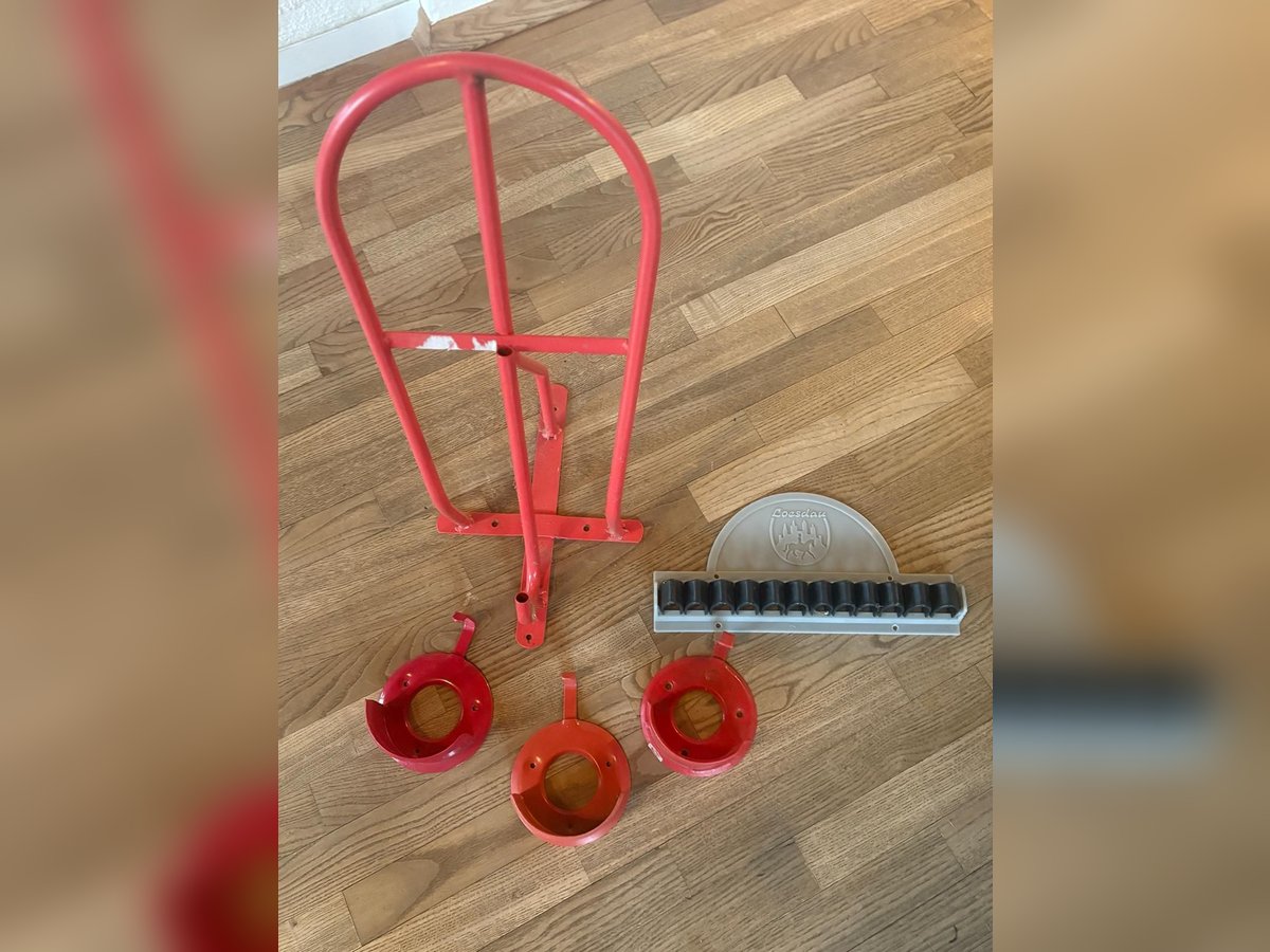 Set an Halterungen für den Sattelschrank