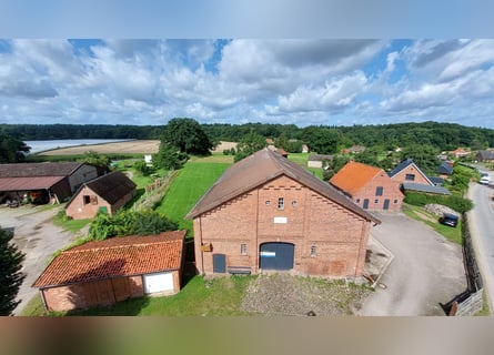 gepflegter Resthof zwischen Hamburg und Lübeck