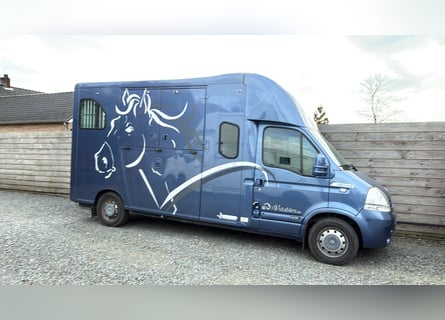 Transporteur de chevaux Renault Theault