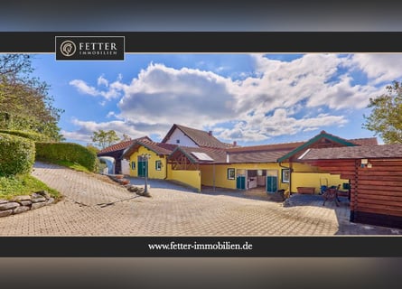 Pferdeimmobilie in Bayern kaufen im Landkreis Deggendorf - Schickes Landhaus mit Außenpool inklusive