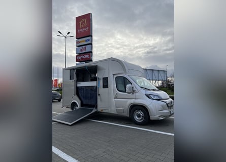 Furgoneta Peugeot Boxer 2024, solo 29.000 km, nueva carrocería, en garantía