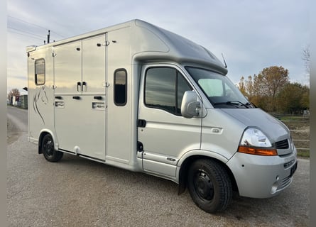 Tolle Pferdetransporteuer Renault MTM