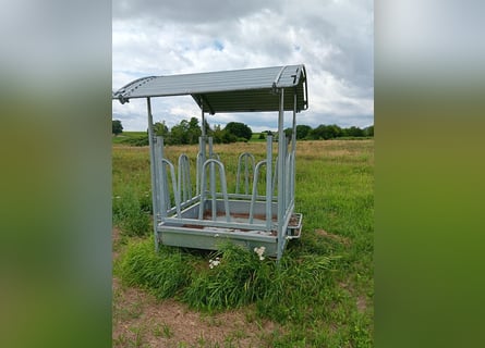 Comedero para heno de 1,5 x 1,5 m, con varilla de soporte