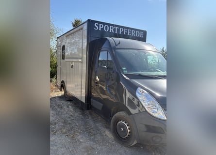 Renault Master 3.5-ton truck