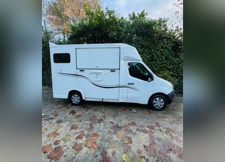 Horse transporter Renault Ameline