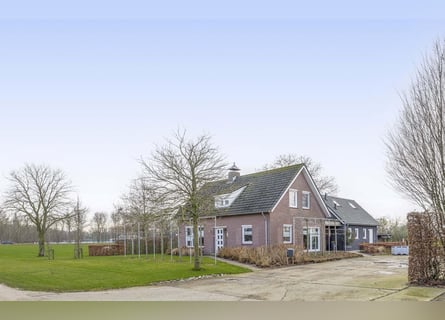 Buskensven 1, Oostrum