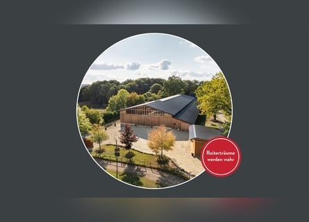 Exklusives Reitsportanwesen nahe Hamburg - 43 Hektar & neue Reithalle!