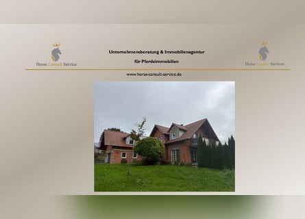 Idyllic country estate with a main house and stables in Lower Franconia