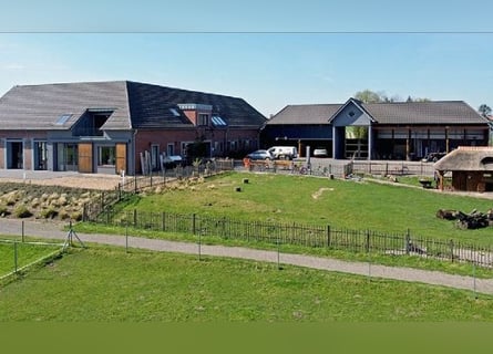 Traumhafter Vierkanthof mit ca. 4,2 ha Nähe Düsseldorf