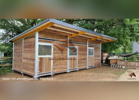 Aussenbox, Pferdestall bauen, Pferdebox, Weidehütte pferd, Offenstall kaufen, Stall bauen, Heuraufe,