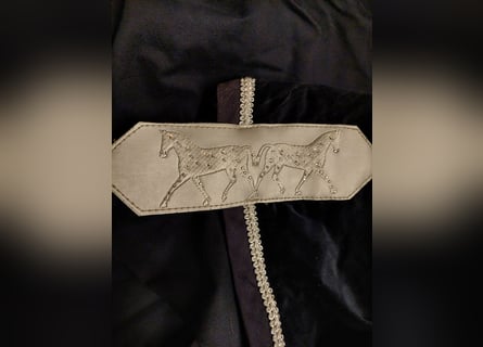 Marta Morgan Equestrian Equipment,  Abschwitzdecke, Decke aus Samt, mit Swarovski Steinen, Größe L