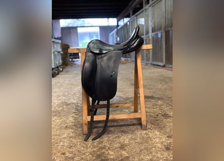 BR Dressursattel 17,5 Zoll