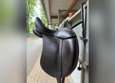 Childeric Sattel zu verkaufen