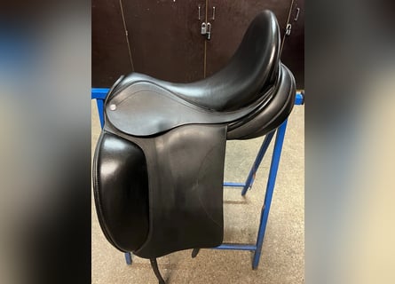 Dressursattel 17,5" Monoblatt – Zadelatelier Schutte – anpassbar – Top Zustand