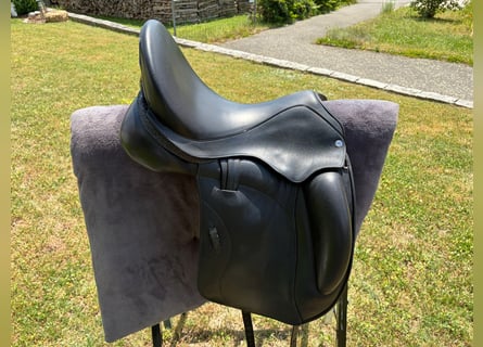 Dressursattel Patrick Saddlery 17.5 Zoll