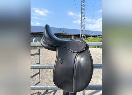 Dressursattel, reitsattel