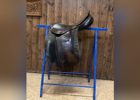 Dressursattel von P.A. Spirig Ch. Grossau