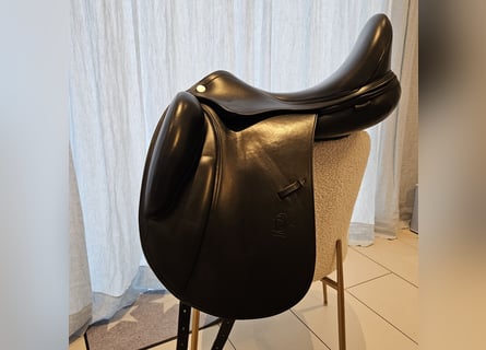 Neuwertiger Prestige D2 K Dressursattel