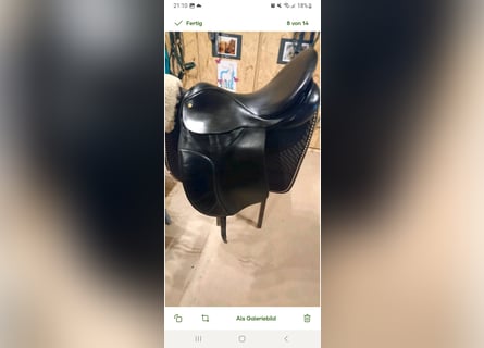 Paul Jones Dressursattel