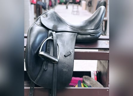 Prestige D2 Saddle