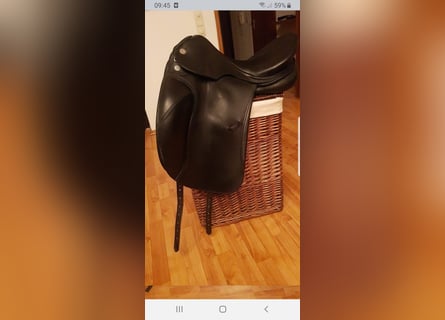 Prestige Milano Dressursattel von Privat zuverkaufen 16 Zoll - neuwertig