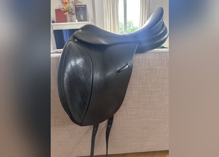 Röösli Dressursattel, kurz