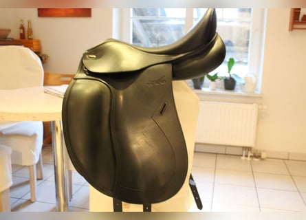 Tekna Dressursattel