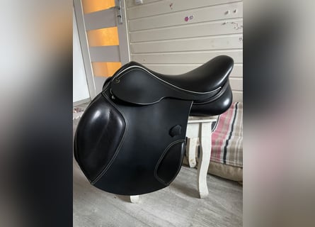 Springsattel „Jantar“ – Exclusive Version – 17,5"