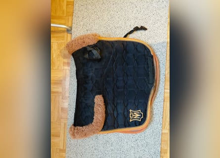 Mattes samt Dressurschabracke schwarz/braun