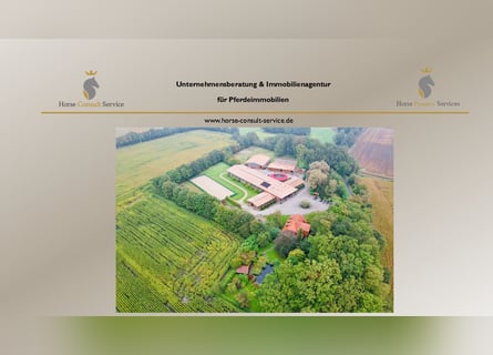Luxuriöse Reitanlage mit viel Wohnraum und Komfort