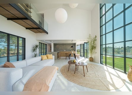 Mallorca: Neubau-Finca mit tollem Blick - Pferdehaltung möglich