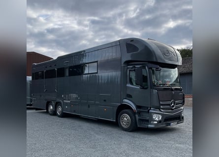 Power. Space. Comfort. ⚡️ 26 t Mercedes Antos Motorhome