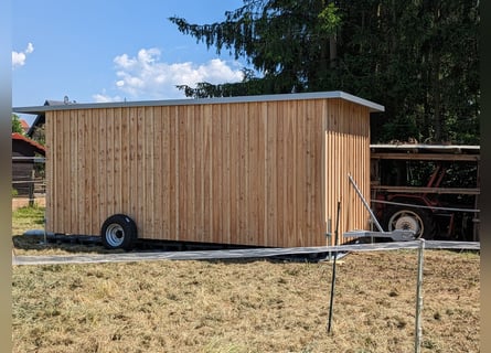 Mobiler Unterstand / Heuhalle