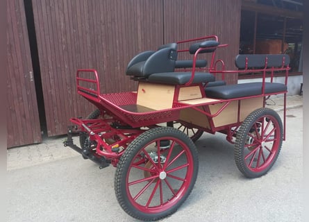 NEW Glinkowski OTL T 138+ Carriage Available