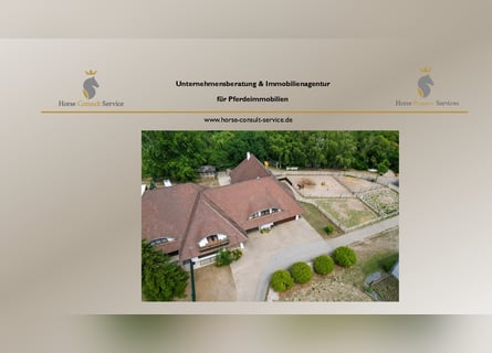 Ampio complesso equestre con una residenza di eccezionale livello, cinque unità abitative, maneggio
