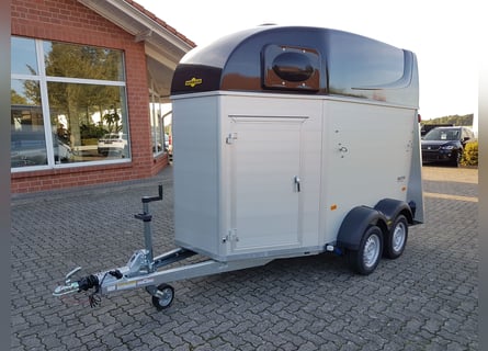 Humbaur Pferdeanhänger Equitos Alu Plus Black 2000 2,0t Sattelkammer 100km/h