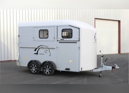 VAN DUOMAX CHEVAL LIBERTE
