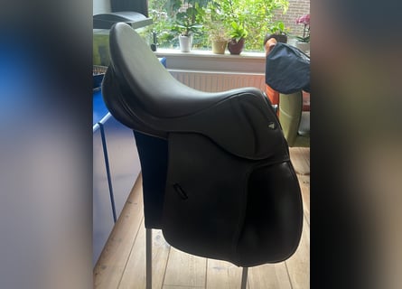 Mooi bruin veelzijdigheidszadel, goeie kwaliteit!