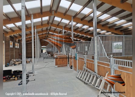 Innenbox für Pferde: Pferdeboxen, Stallwände, Vorderfronten, Boxentrennwände - Komplette Stallboxen