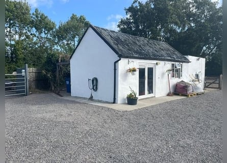 Fantastic Cottage of which part is vernacular, as built in local style and using local materials.