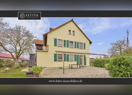 Ruiterfaciliteit in Hessen in de Main-Kinzig-Kreis – Vrijstaand met binnenbak, woonhuis en zwembad!