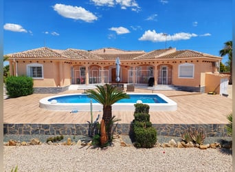 Villa mit Reitgelände und Pferdelizenz (REGA) auf über 10000m² Costa Blanca/Alicante/03158 Catral