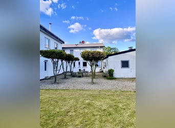 Centre équestre à Kiel avec 6 appartements, proche de la plage, sans agence immobilière