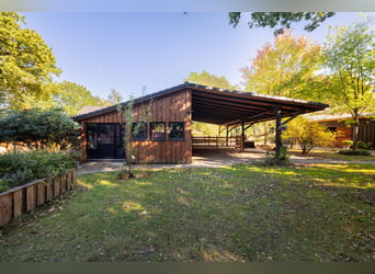 Exklusives Reitsportanwesen nahe Hamburg - 43 Hektar & neue Reithalle!