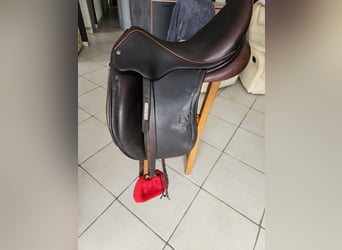 Selle de dressage